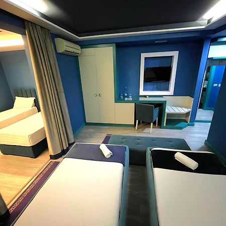 New W Hotel Tiranë Ngoại thất bức ảnh
