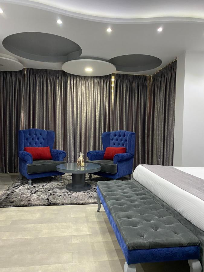 New W Hotel Tiranë Ngoại thất bức ảnh