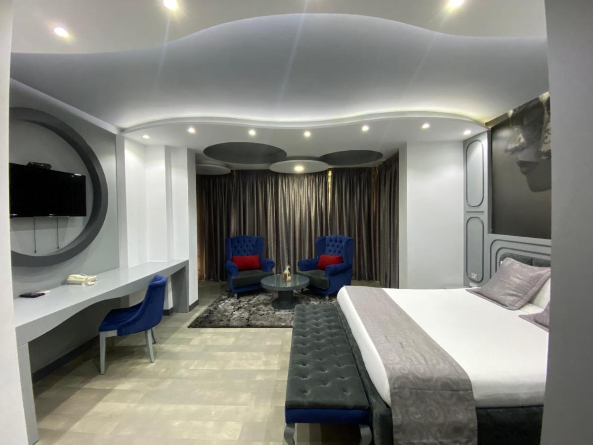 New W Hotel Tiranë Ngoại thất bức ảnh