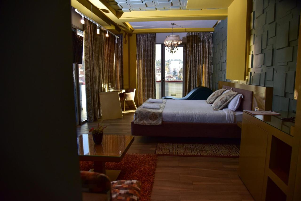 New W Hotel Tiranë Ngoại thất bức ảnh