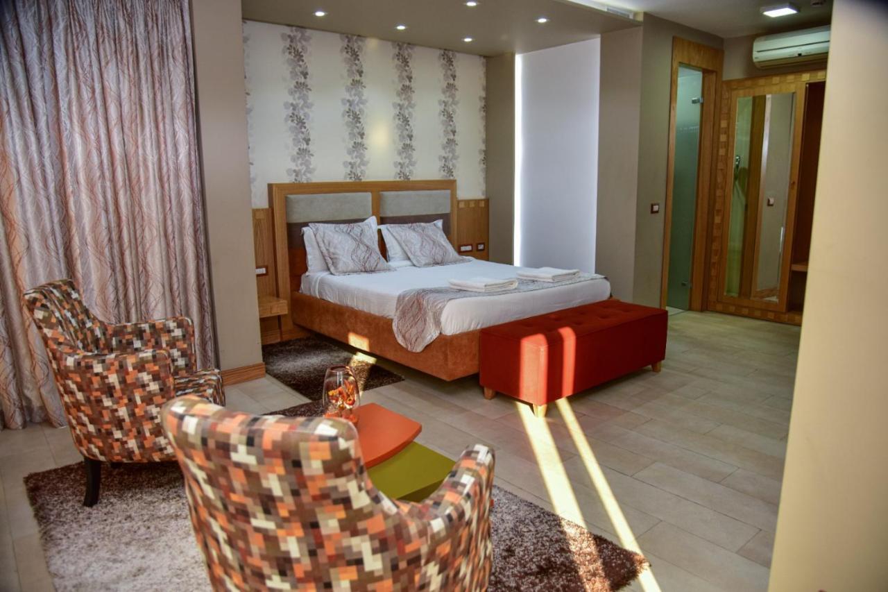 New W Hotel Tiranë Ngoại thất bức ảnh