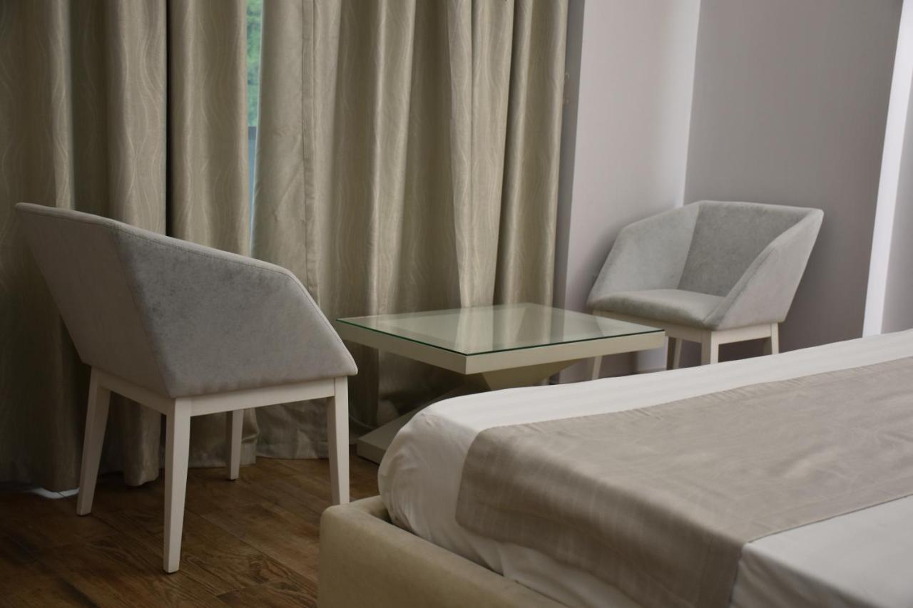 New W Hotel Tiranë Ngoại thất bức ảnh