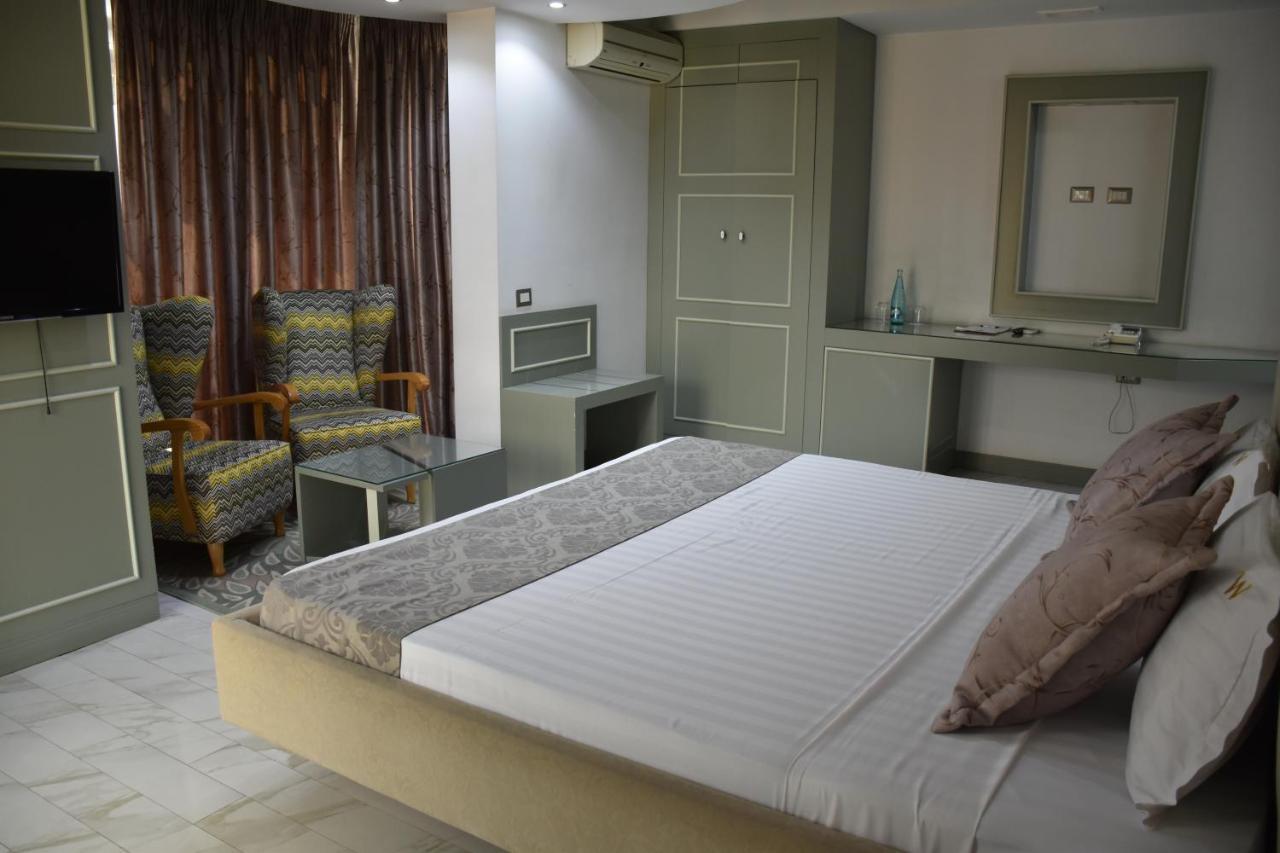 New W Hotel Tiranë Ngoại thất bức ảnh