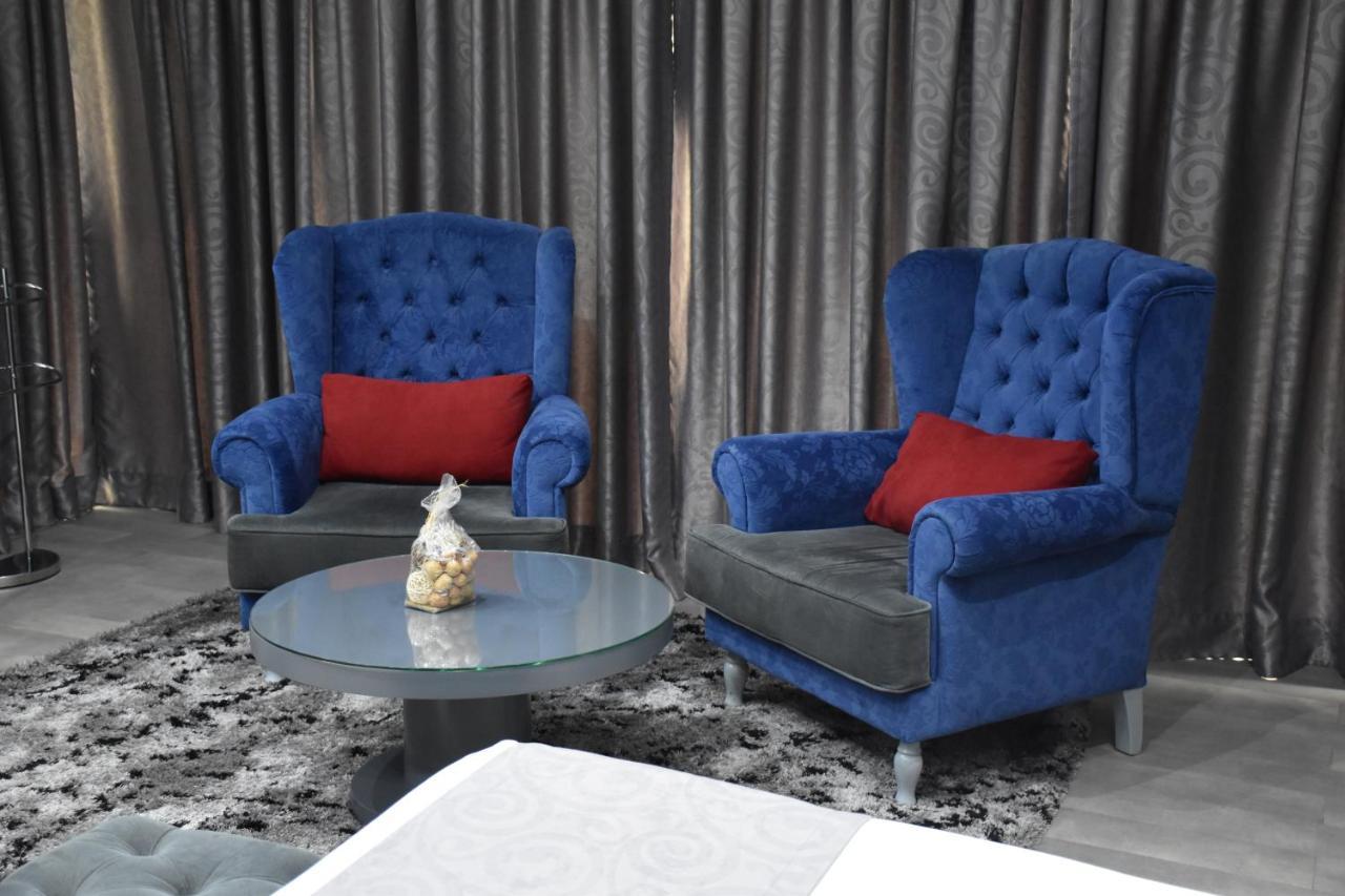 New W Hotel Tiranë Ngoại thất bức ảnh