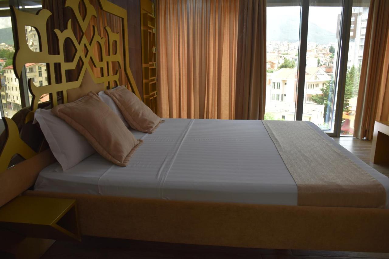 New W Hotel Tiranë Ngoại thất bức ảnh