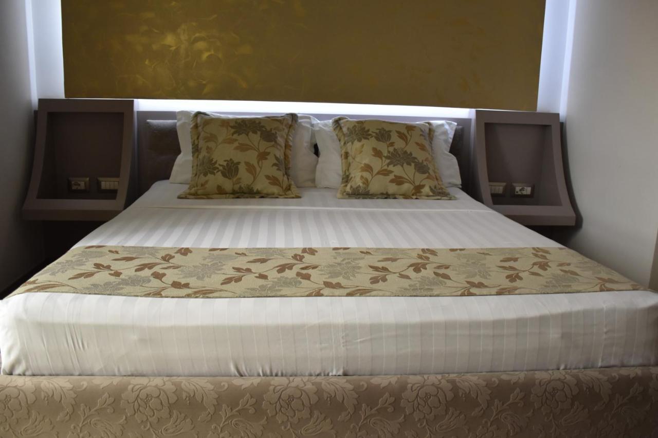 New W Hotel Tiranë Ngoại thất bức ảnh
