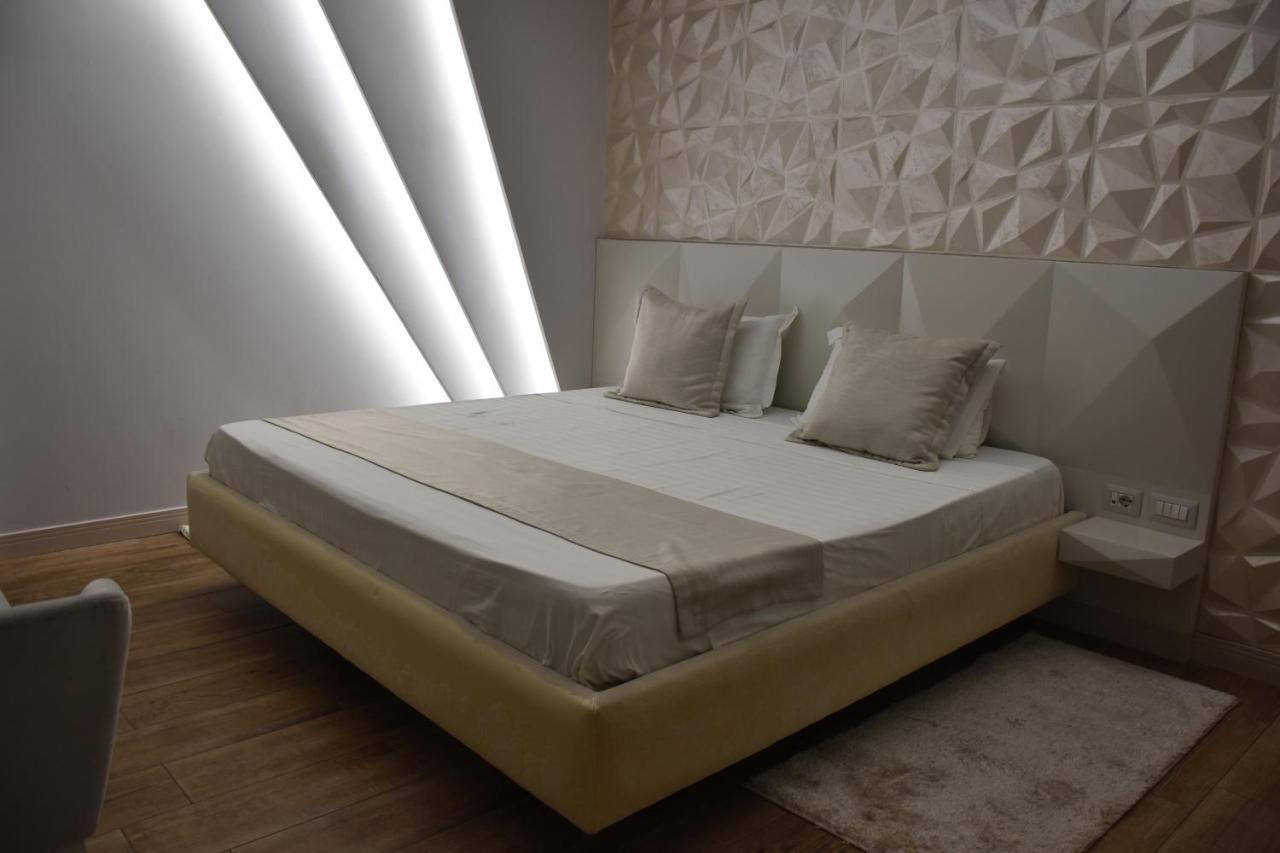 New W Hotel Tiranë Ngoại thất bức ảnh