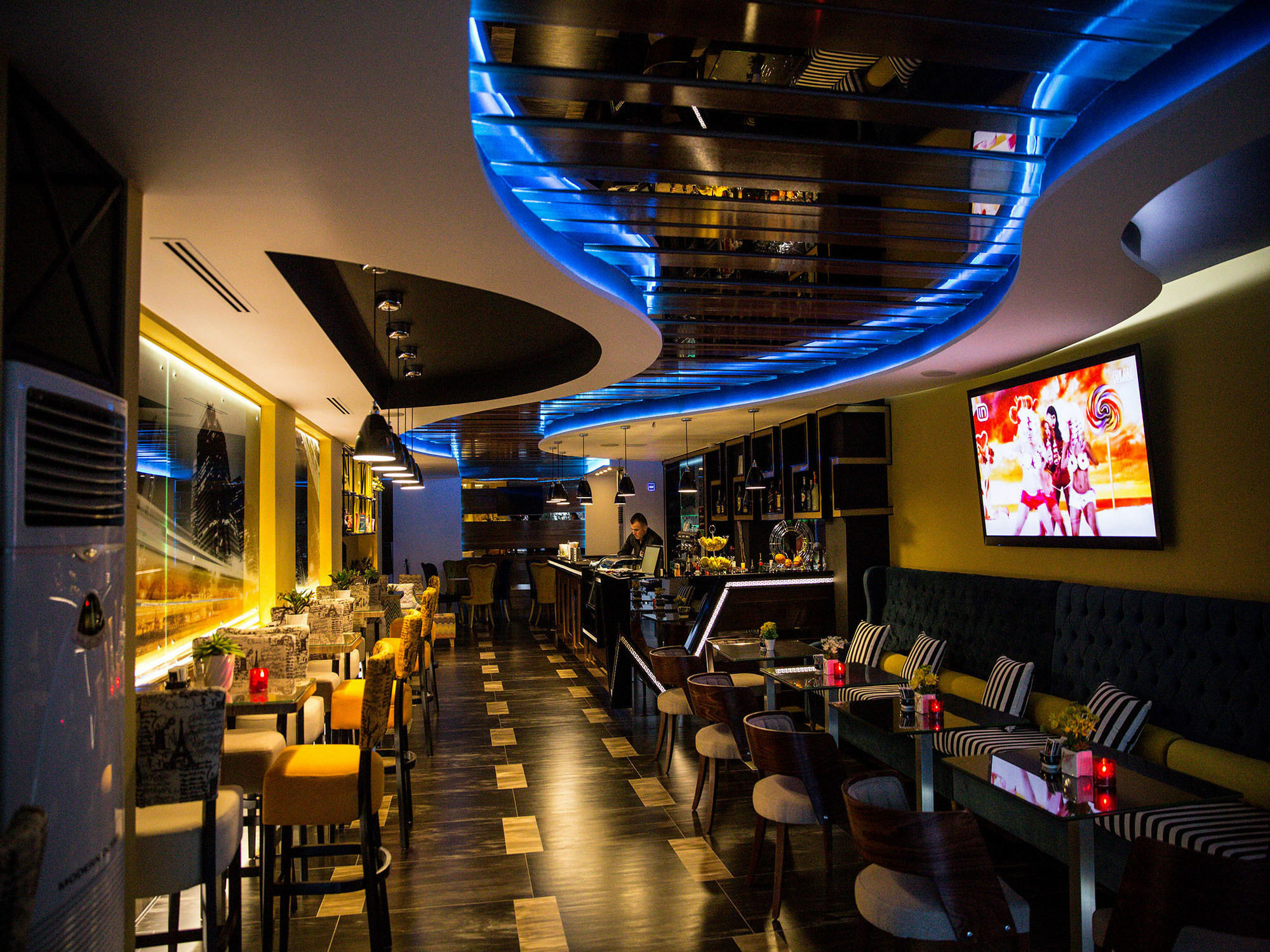 New W Hotel Tiranë Ngoại thất bức ảnh